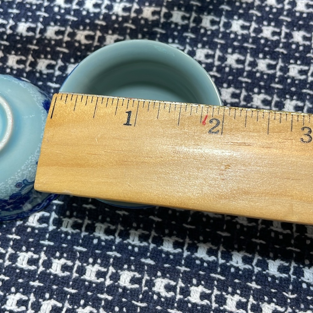Tea cups - Picture 8 of 9